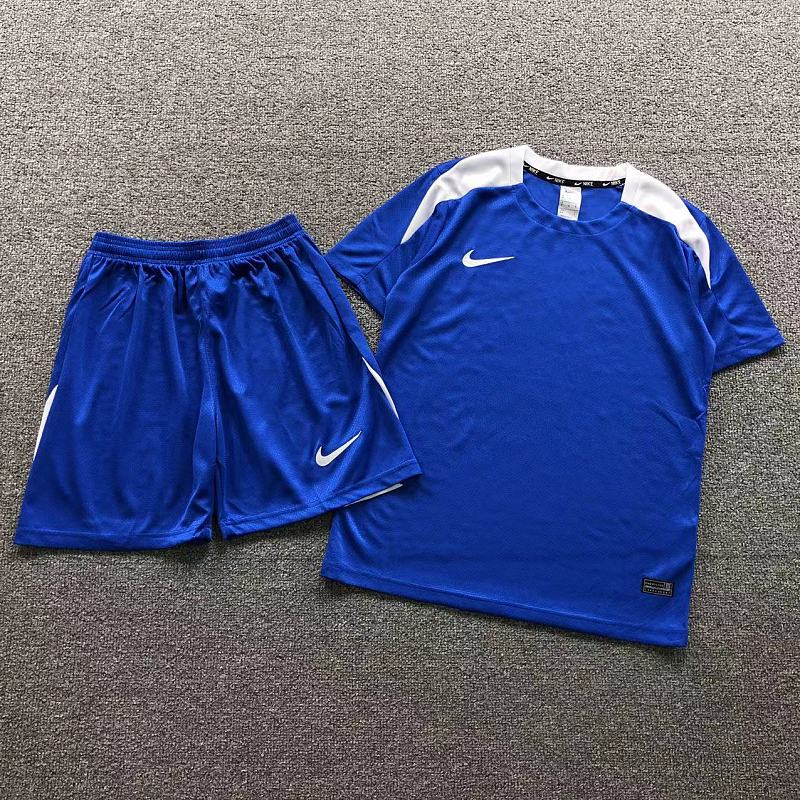88 FOOTBALL T-SHIRT SHORTS 1272730002 (Im 170Cm 60Kg I Wear Size M In The Phot), photo 1