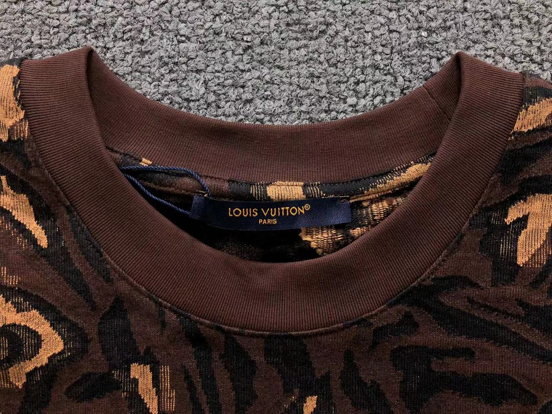 Louis Vuitton 178 L⭐ T-SHIRT 3208124421 (Im 170Cm 60Kg I Wear Size S In The Phot) - Image 10