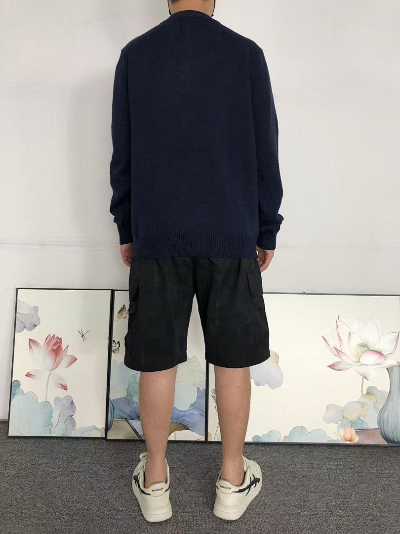 Valentino 135 VALENTINO SWEATER 41082805146 (Im 170Cm 60Kg I Wear Size L In The Phot) - Image 4