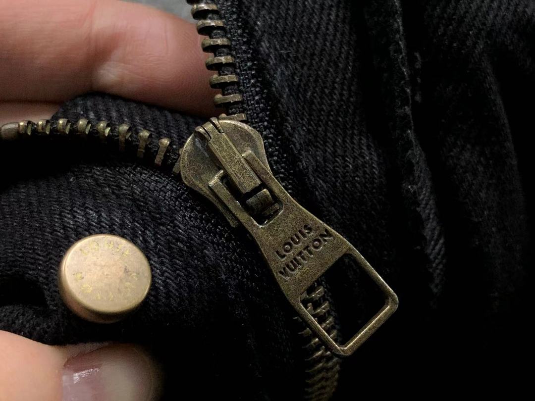Louis Vuitton TROUSERS 228 L⭐ - Image 19