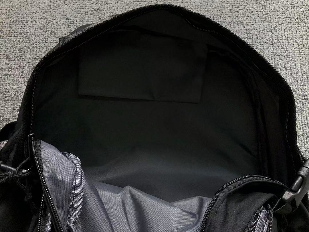 Supreme 140 S⭐⭐R⭐⭐E BAG 22042541172 (Long 33CM* Wide 16CM* High 47CM) - Image 21