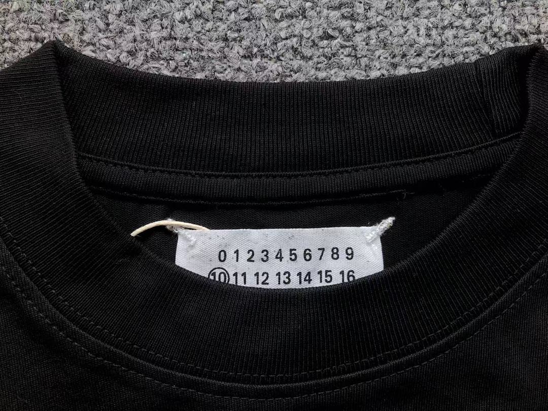 On Running 85 MAISON MARGIELA T-SHIRT 5231235162 (Im 170Cm 60Kg I Wear Size 44 In The Phot) - Image 17
