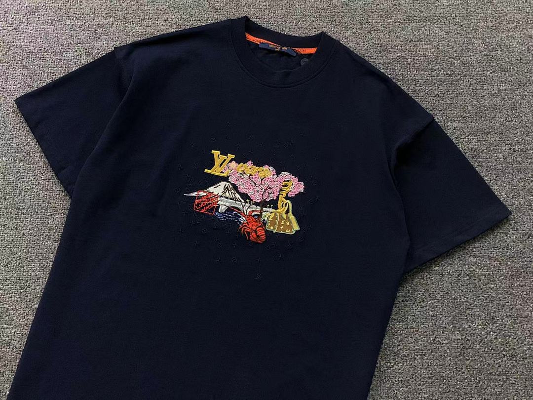 Louis Vuitton 108 L⭐ T-SHIRT 521175619 (Im 170Cm 60Kg I Wear Size S In The Phot) - Image 9