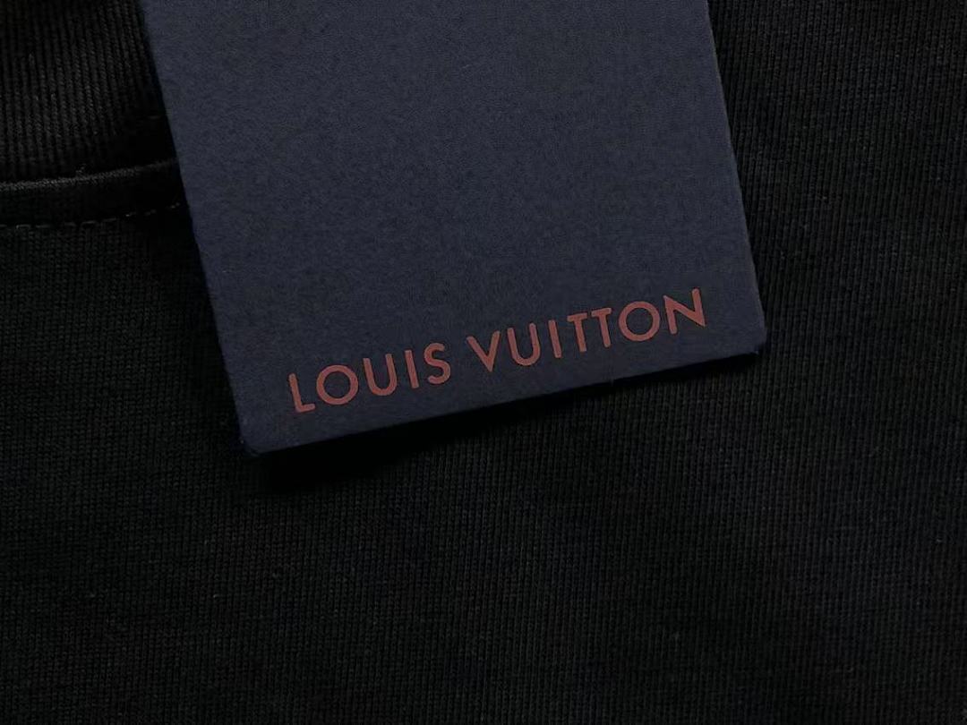 Louis Vuitton 115 L⭐ T-SHIRT 214301615 (Im 170Cm 60Kg I Wear Size L In The Phot) - Image 21