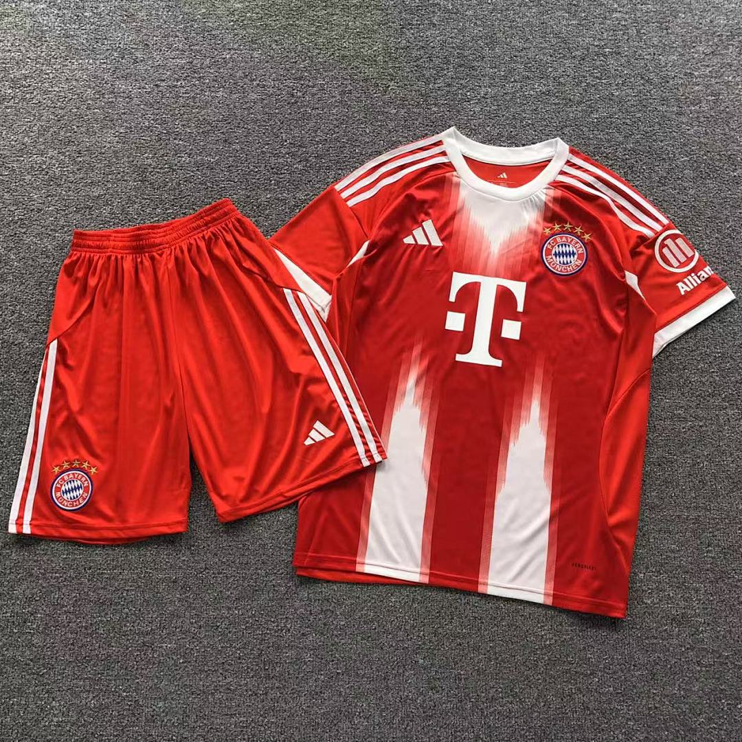 75 FOOTBALL T-SHIRT SHORTS 11062702002 (Im 170Cm 60Kg I Wear Size L In The Phot), photo 1