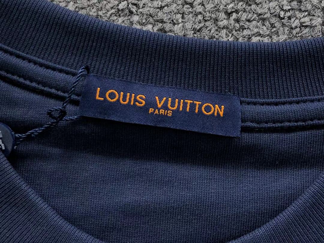 Louis Vuitton 125 L⭐ T-SHIRT 582603126 (Im 170Cm 60Kg I Wear Size XS In The Phot) - Image 15