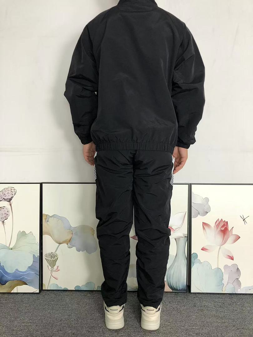 On Running 228 ON JACKET TROUSERS 3207302877 (Im 170Cm 60Kg I Wear Size M In The Phot) - Image 5
