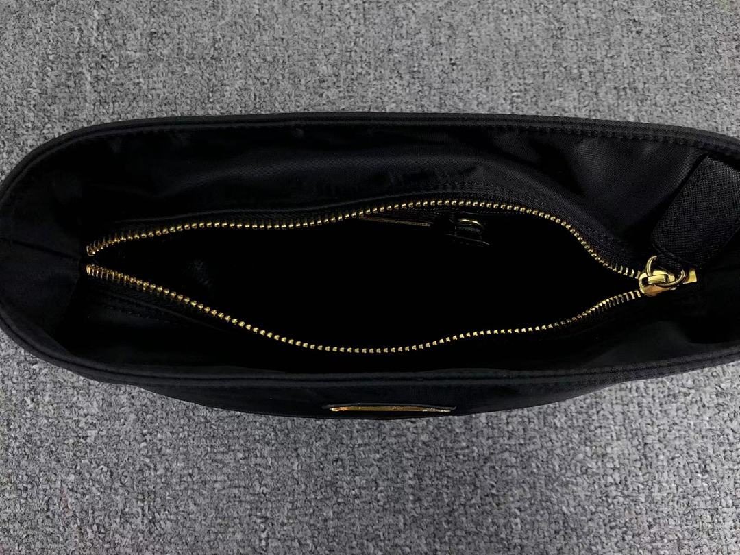 Prada 315 P⭐A⭐A BAG 411110875 (Long 27CM* Wide 8CM* High 20CM) - Image 7