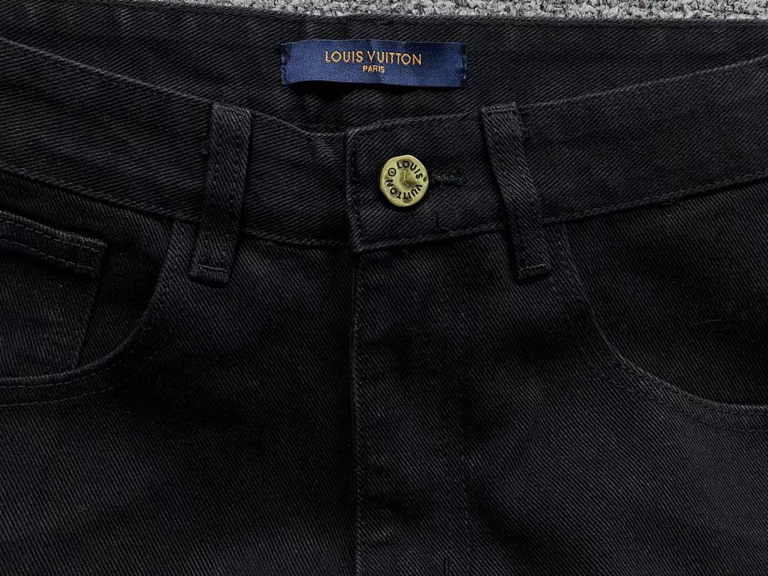 Louis Vuitton 195 L⭐ - Image 21
