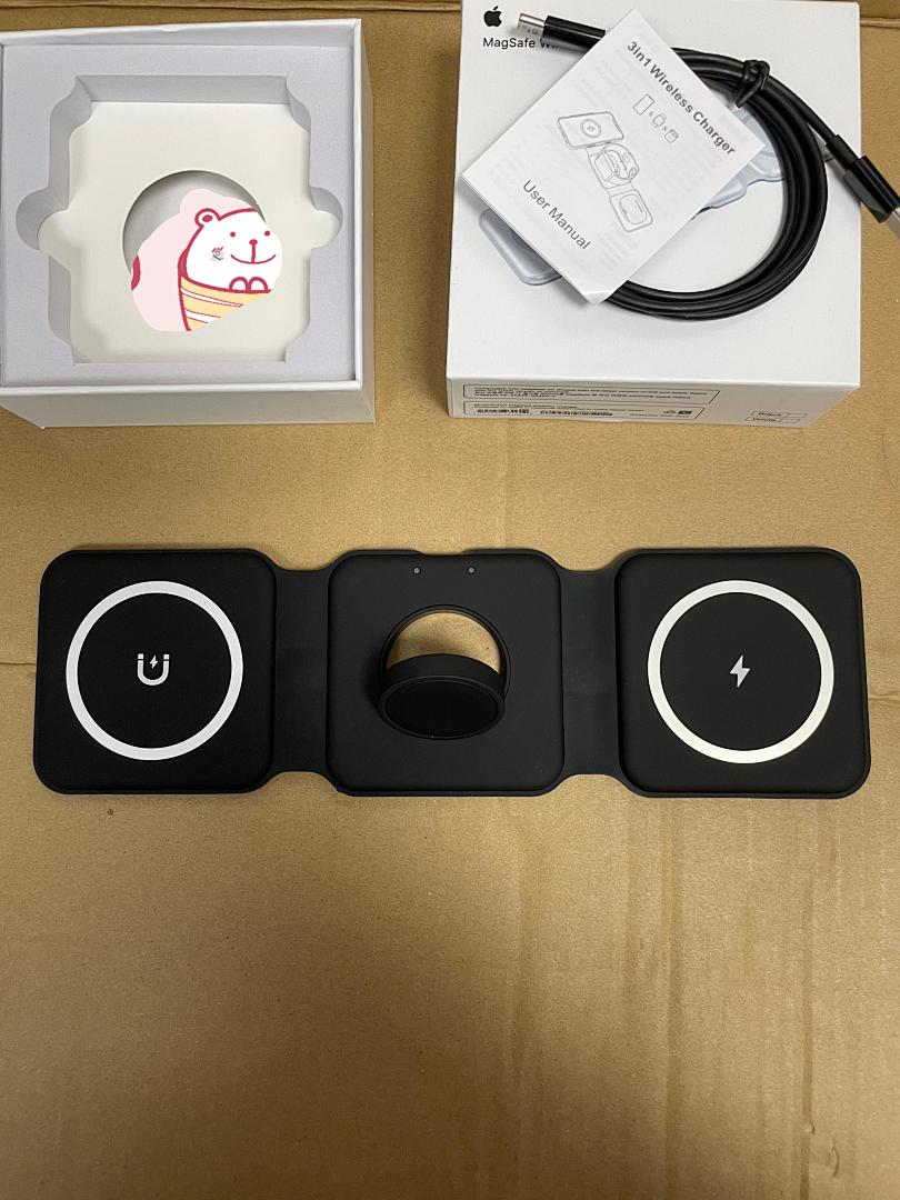 On Running MagSafe Wireless Charger - Image 17