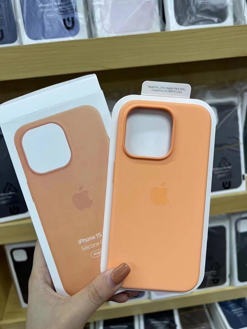On Running I.P15 Silicone Case - Image 24