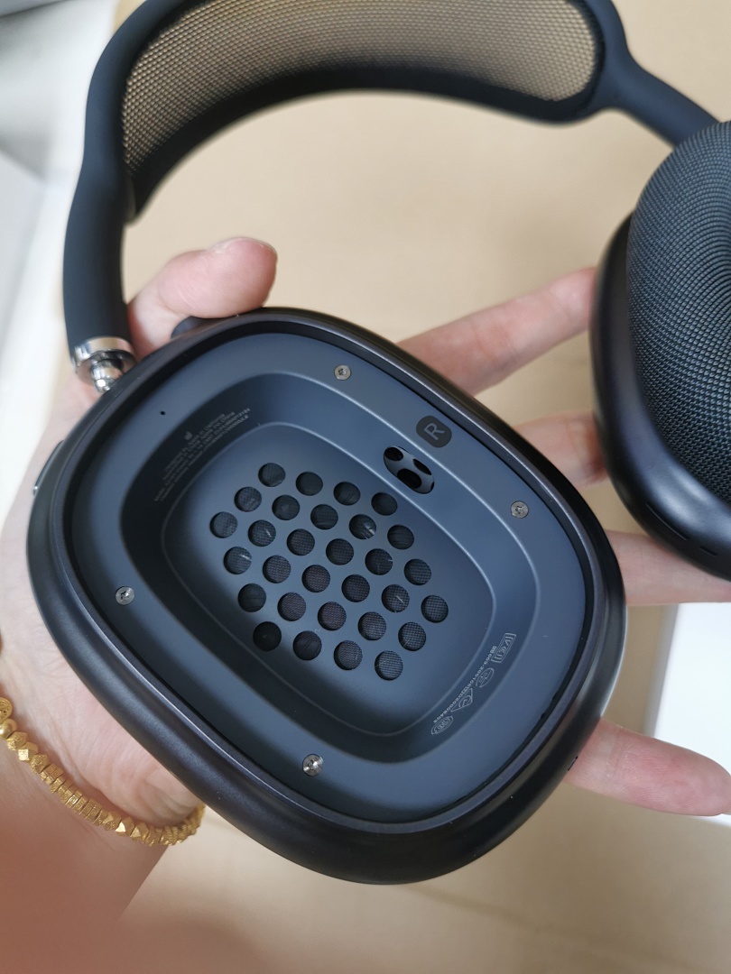 On Running Air.Pods Ma.X 2Nd Usb-C - Image 100