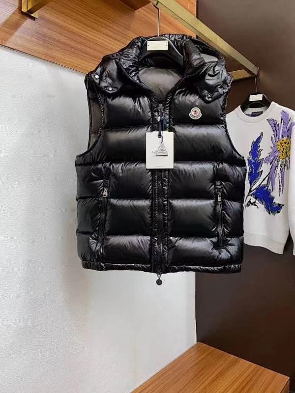 Christian Louboutin Christian Louboutin Moncler Bright Vest Down Jacket, photo 1