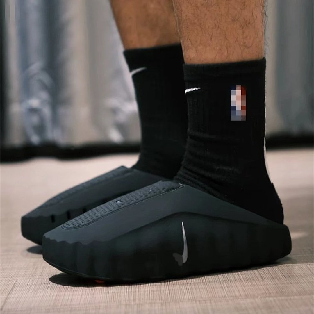 Shoes Mind, 001 Lightning Joint-Design Massage Slippers Hole-Style Shoes - Image 24