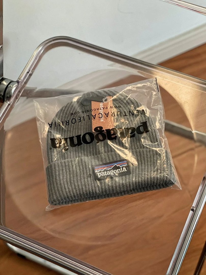 Christian Louboutin Pa.Ta Vintage Casual Thermal Hat - Image 12