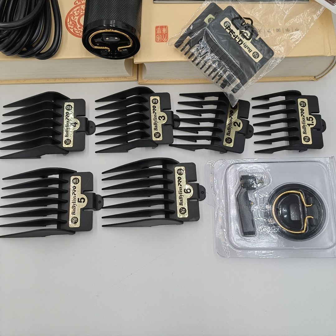 On Running Babyliss Electric Clippers - Image 15