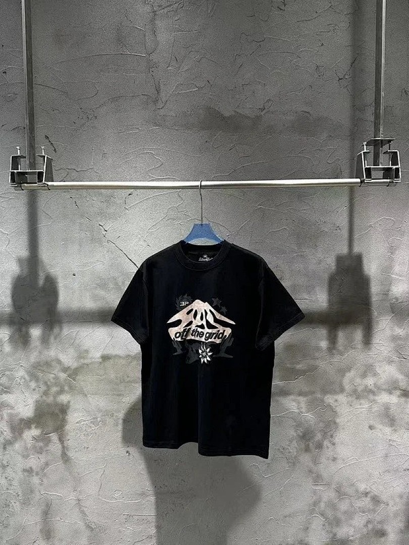 Christian Louboutin B.P, Loose T-Shirts For Men And Women - Image 10