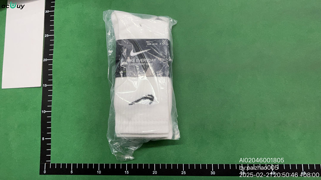 Other Ni.Ke Socks - Image 10