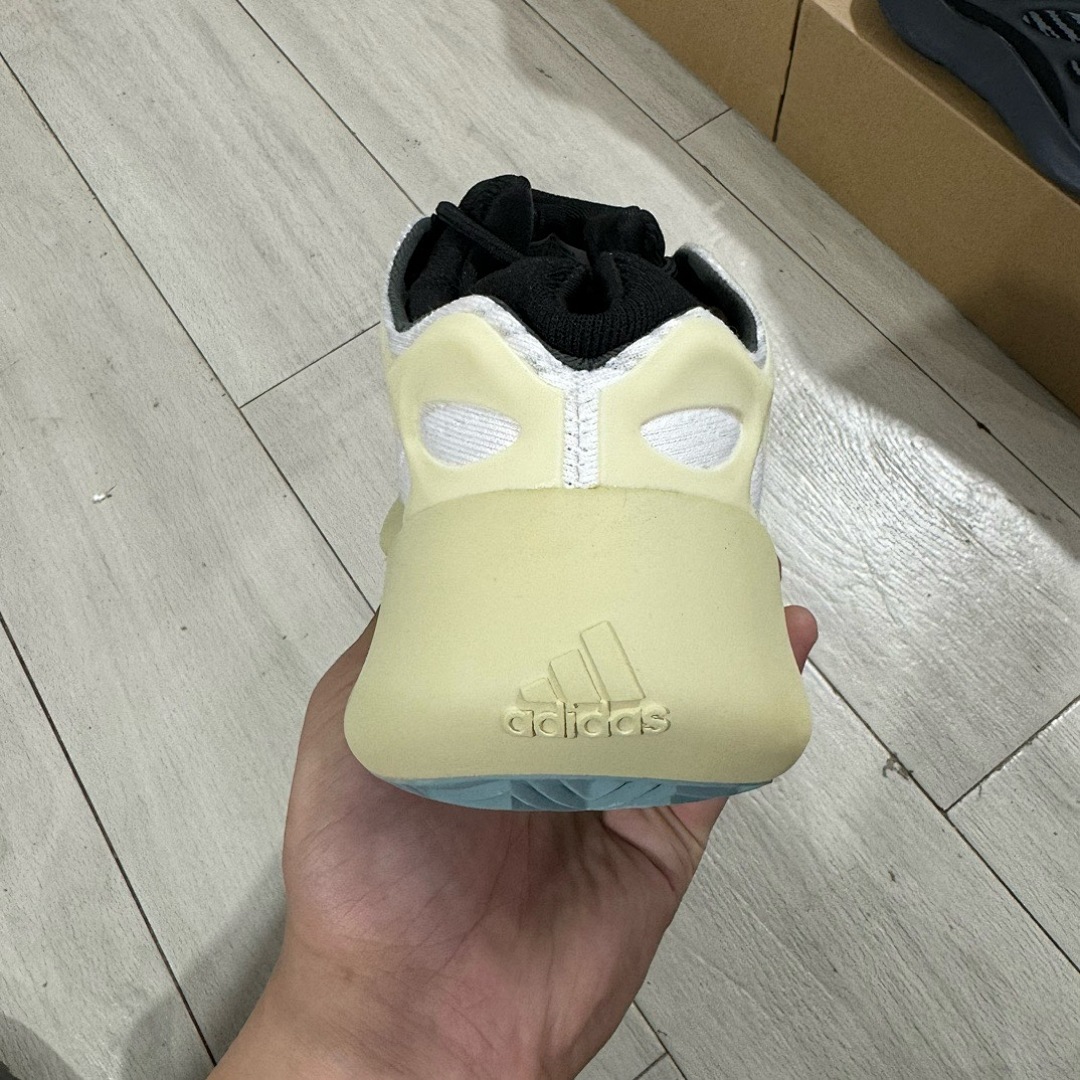 Shoes Y. Z 70.0 V3 - Image 90
