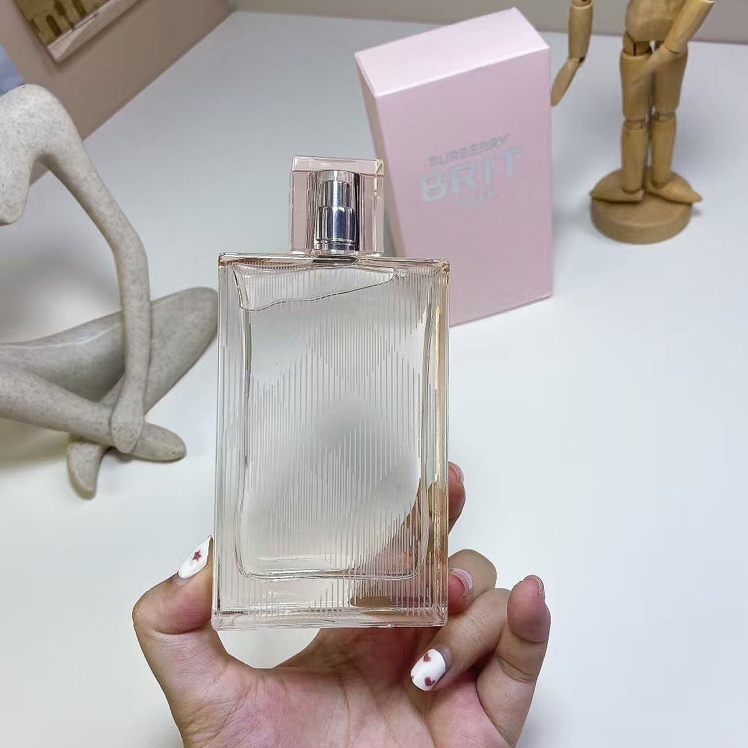 Other Burberry Flower And Her - Image 52