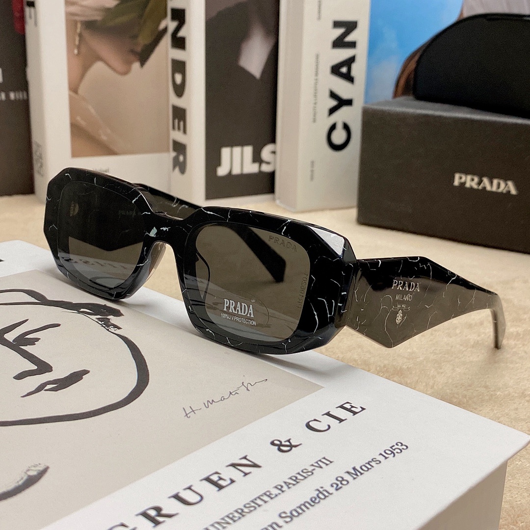 On Running PRADA - Image 6