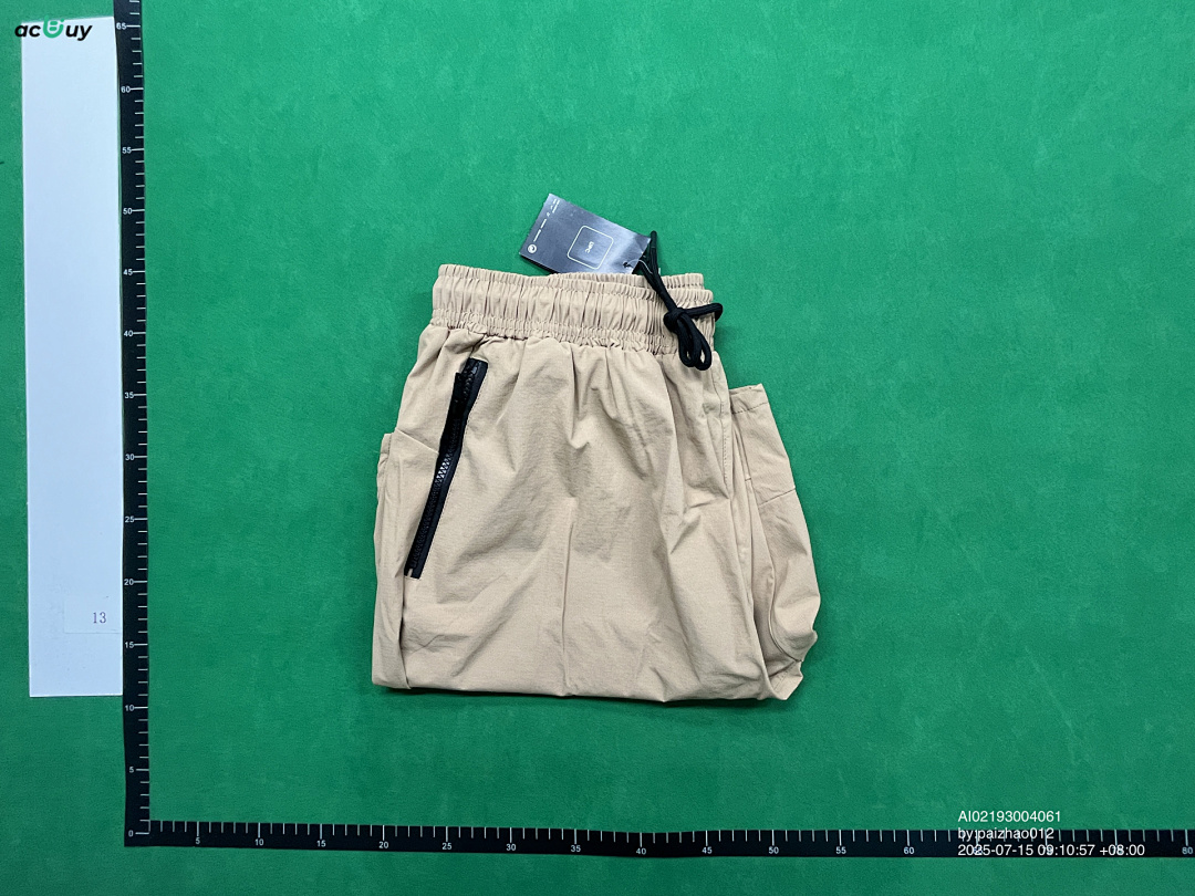 Christian Louboutin N,Ik.E Short Summer Wide - Image 5