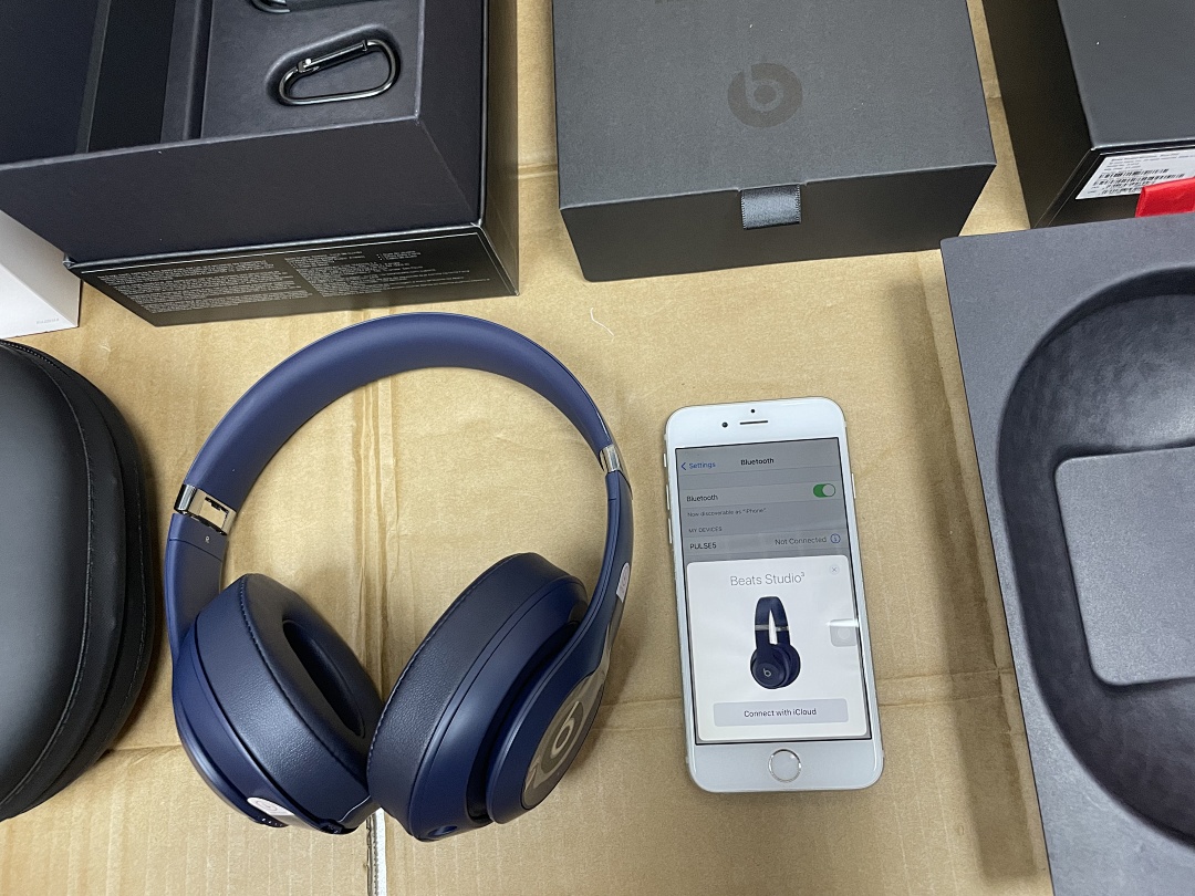 On Running Studio3 Wireless - Image 10