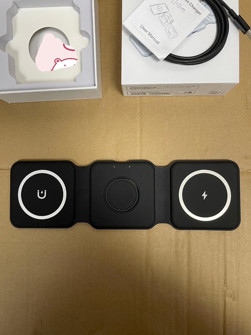 On Running MagSafe Wireless Charger - Image 15