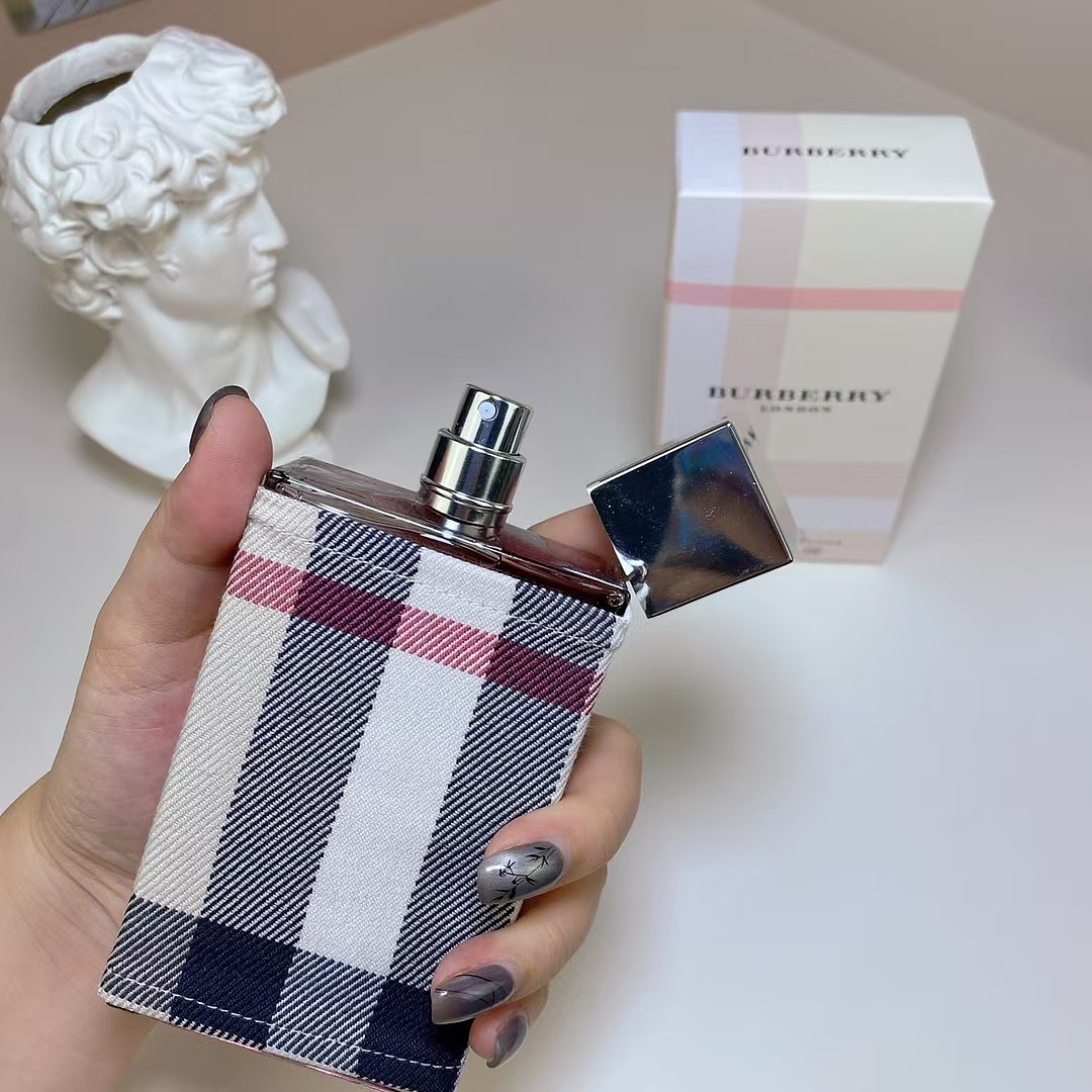 Other Burberry Flower And Her - Image 39