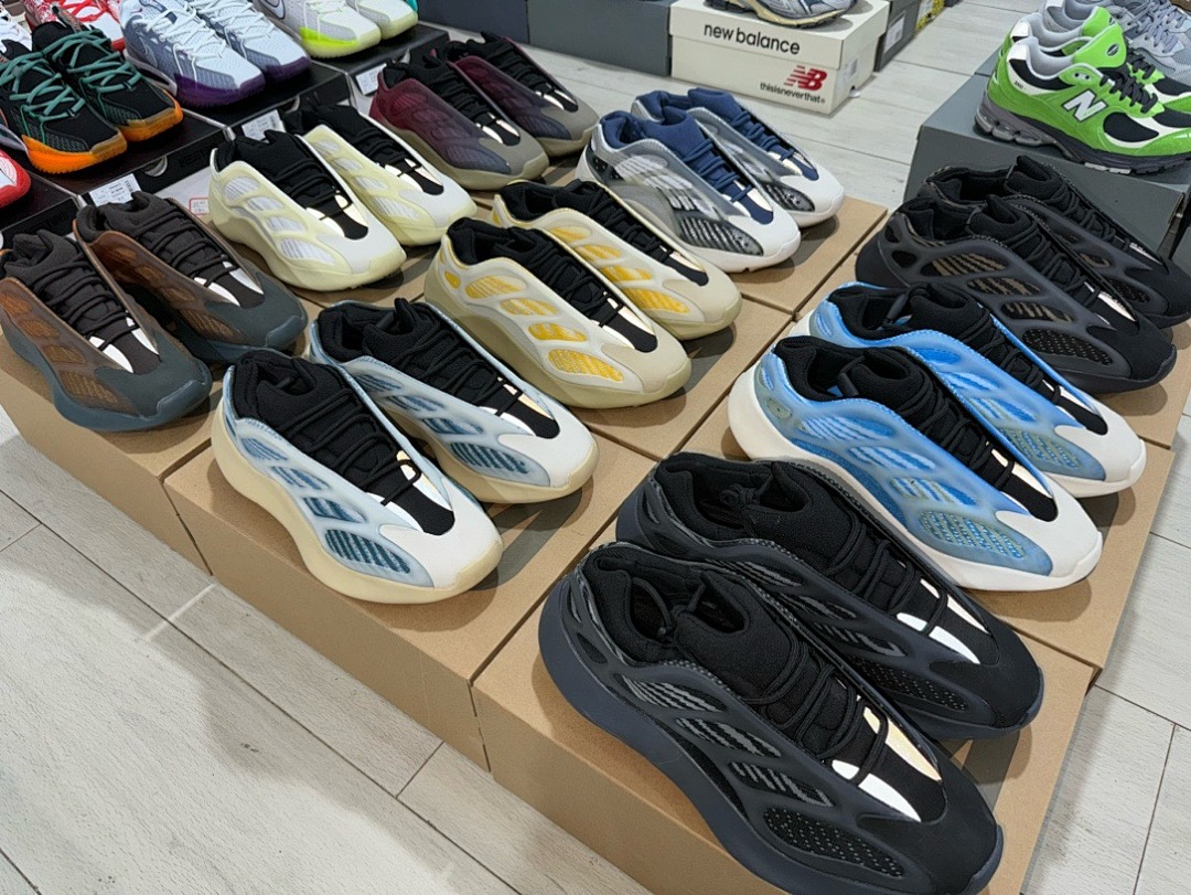 Shoes Y. Z 70.0 V3 - Image 91