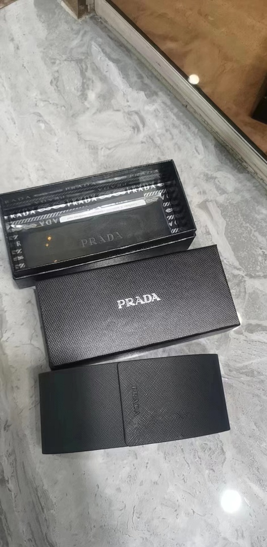 On Running PRADA - Image 5