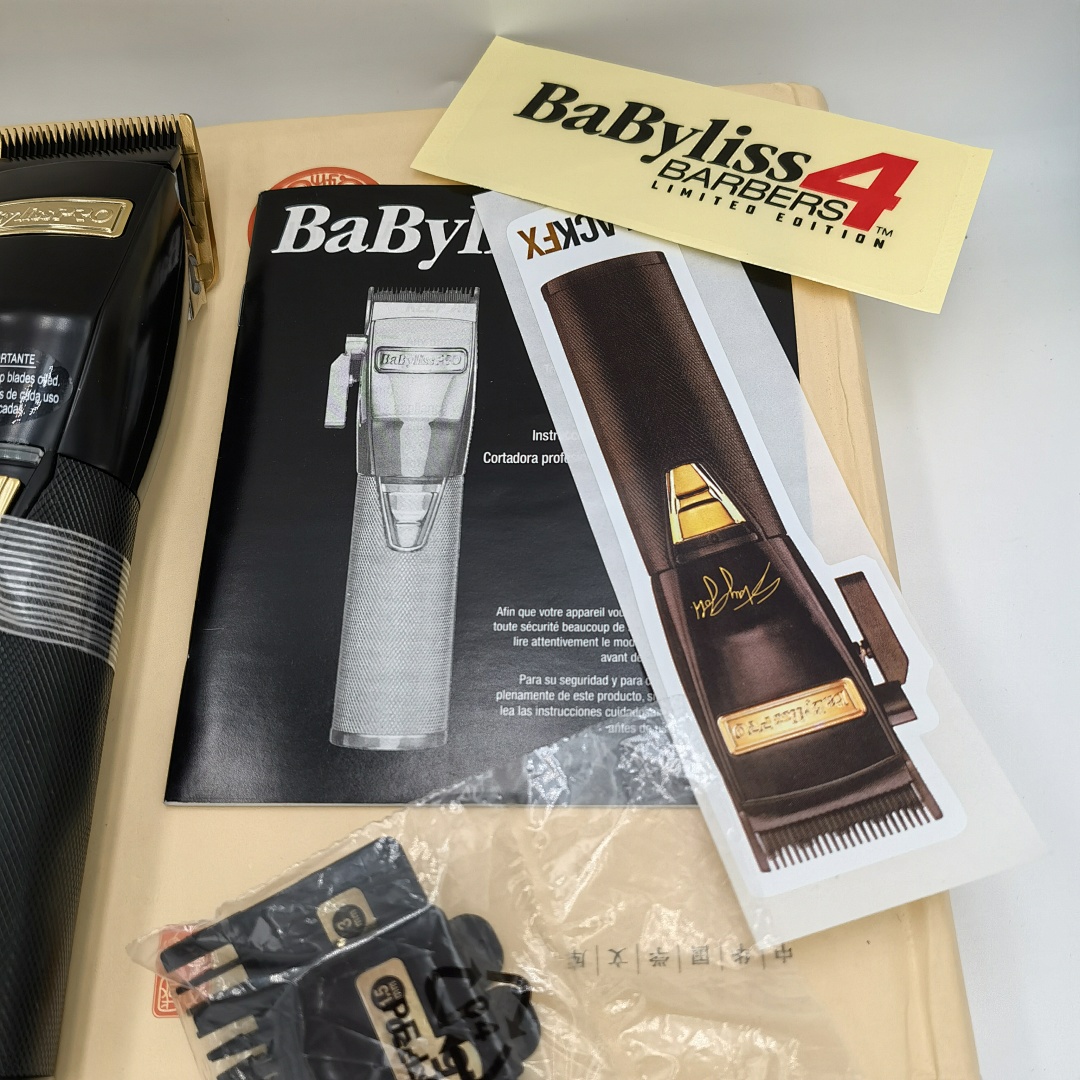 On Running Babyliss Electric Clippers - Image 8