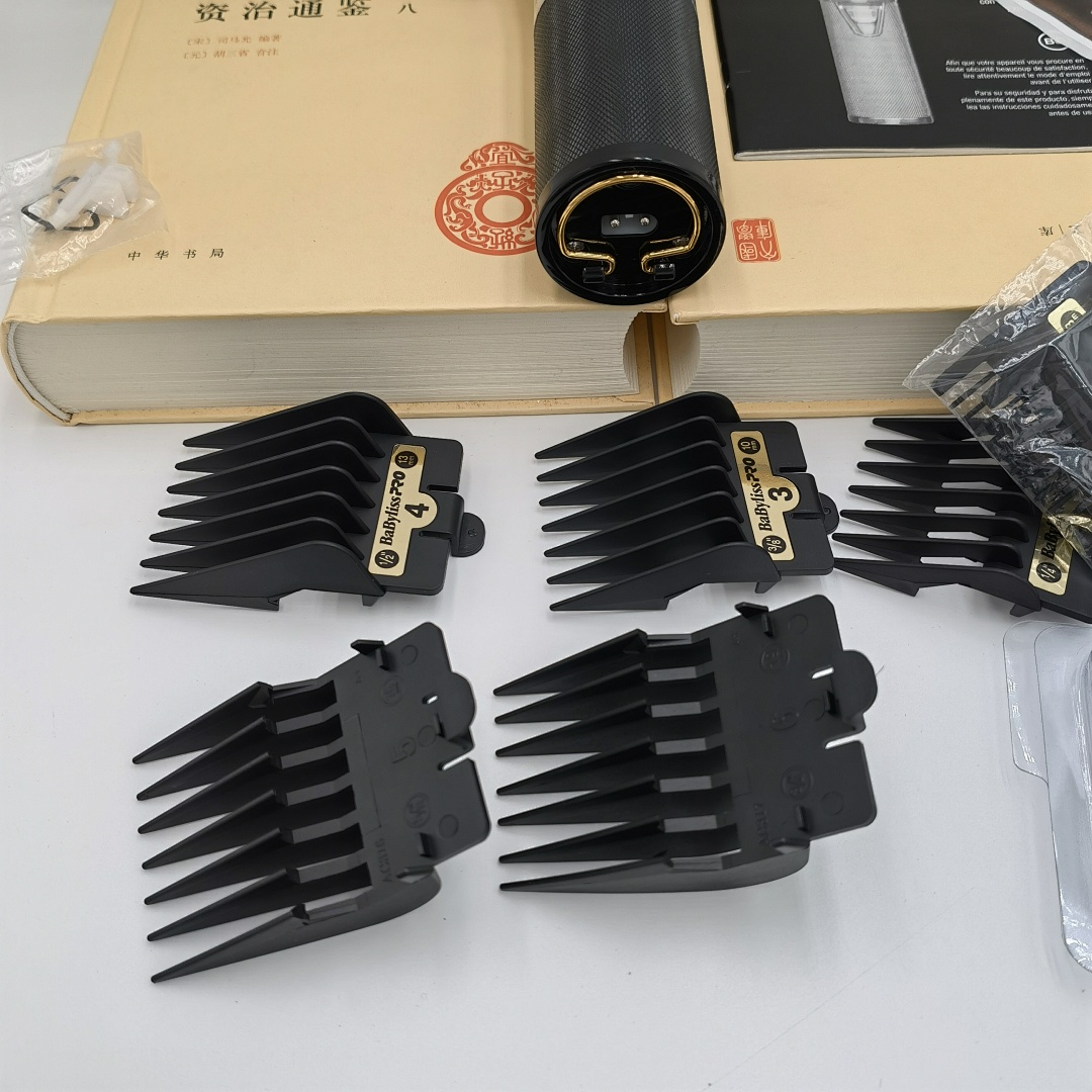 On Running Babyliss Electric Clippers - Image 16