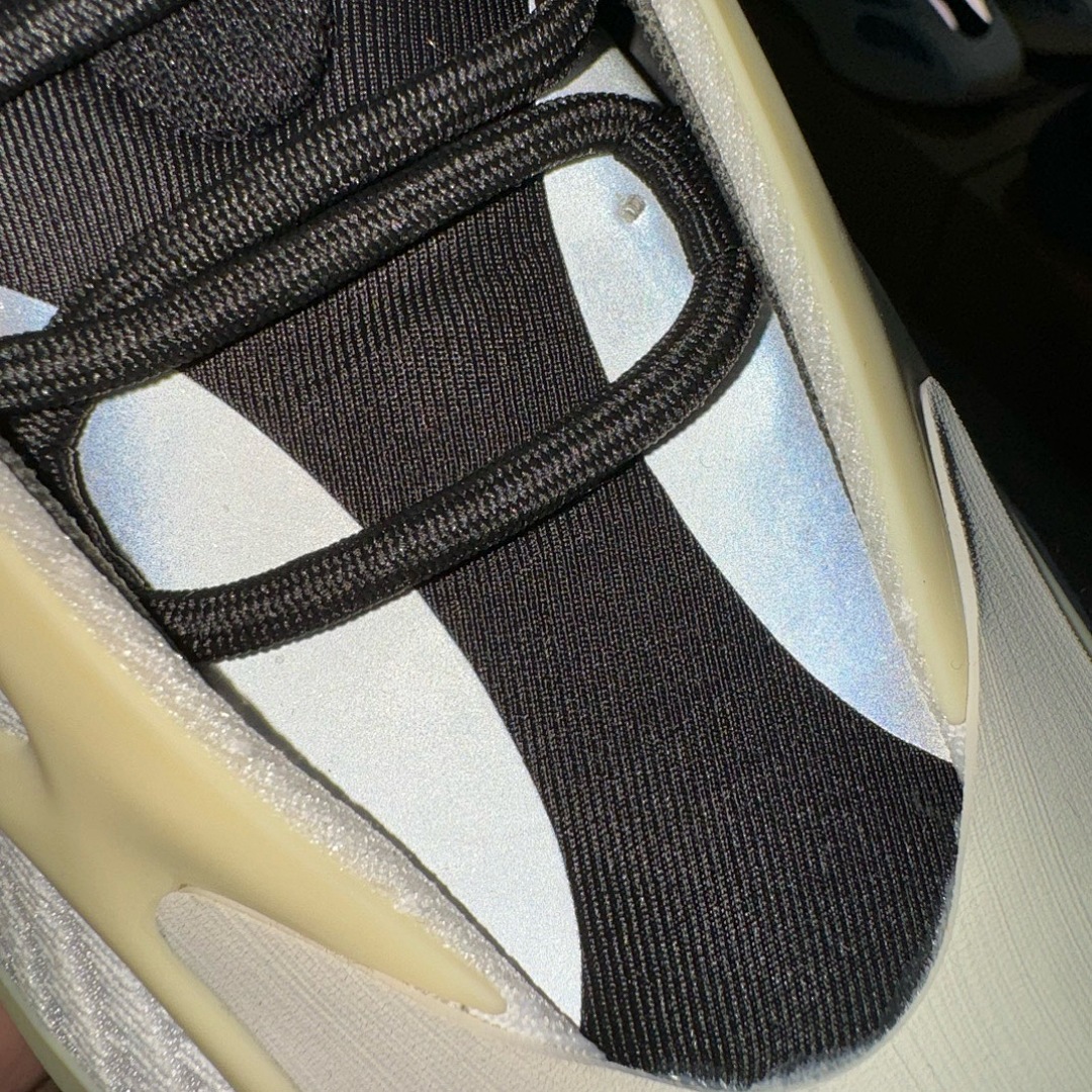 Shoes Y. Z 70.0 V3 - Image 87