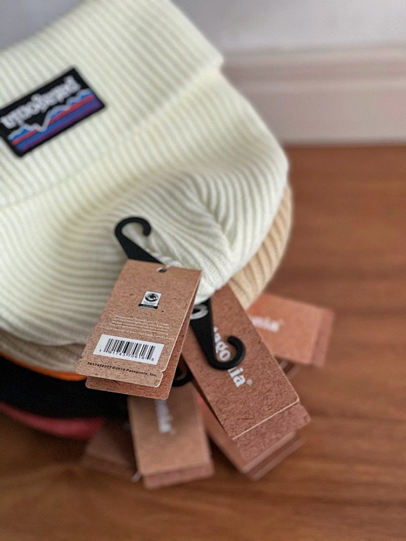 Christian Louboutin Pa.Ta Vintage Casual Thermal Hat - Image 9