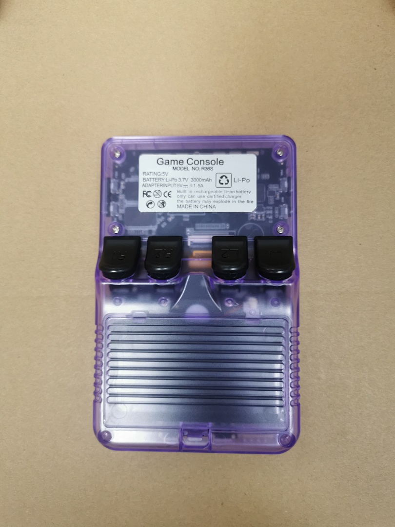 On Running Game Machine R36S With 20000+ - Image 16