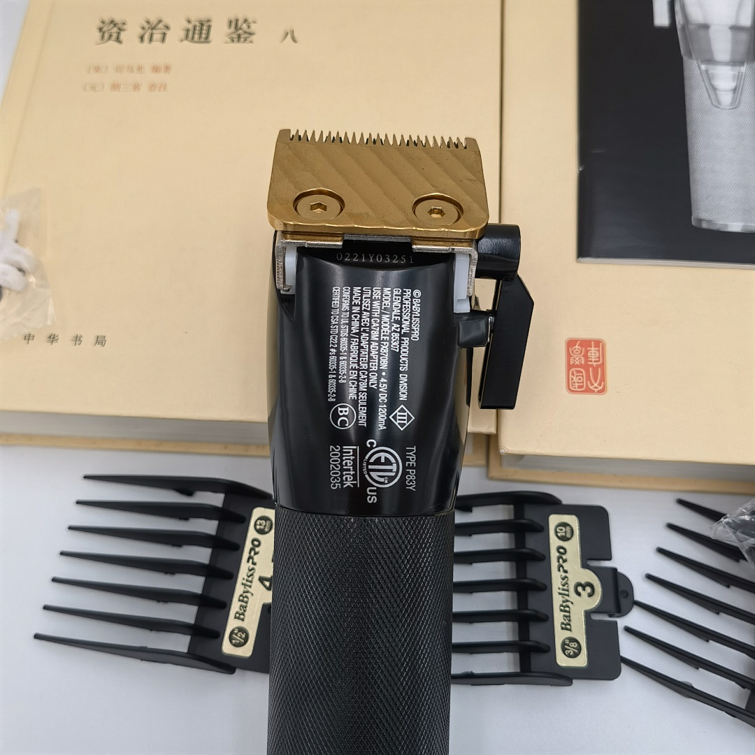On Running Babyliss Electric Clippers - Image 13