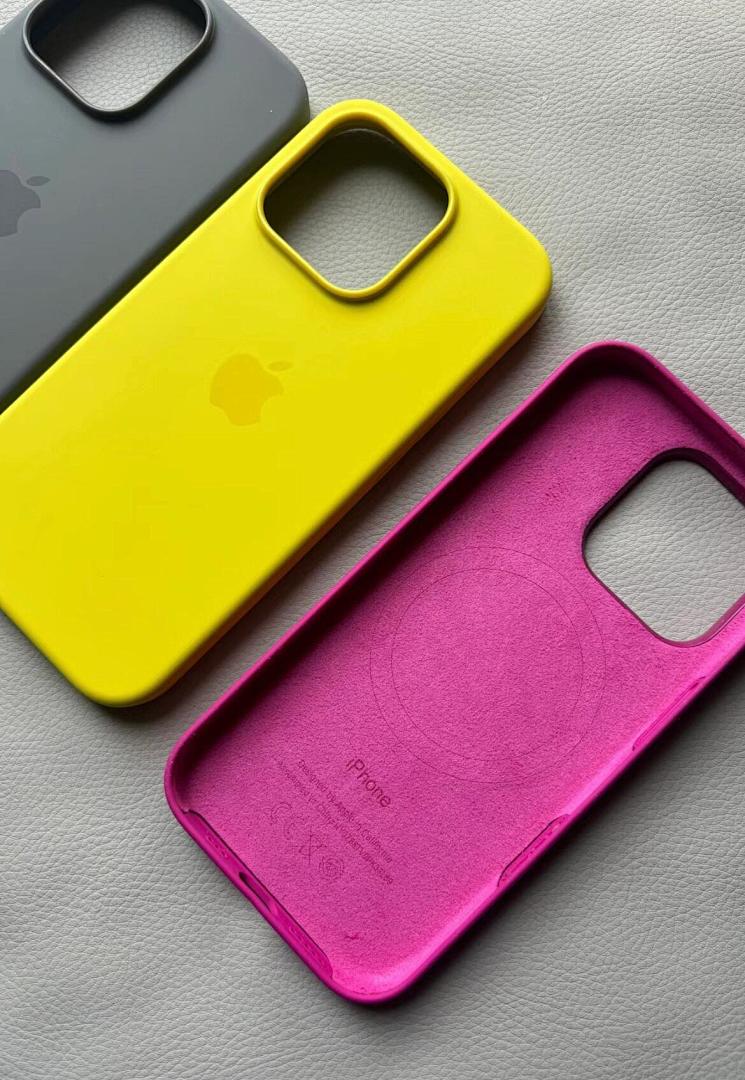 On Running I.P16 Silicone Case - Image 18