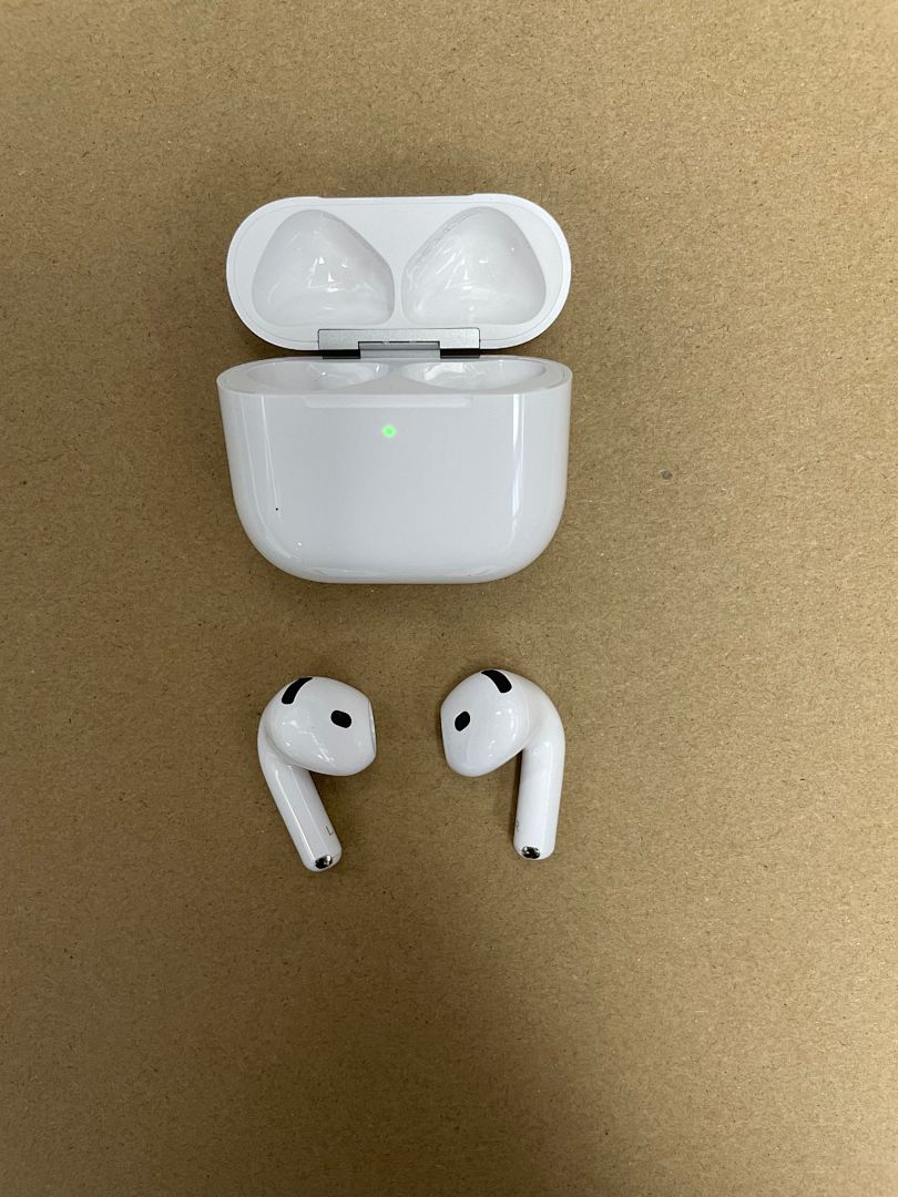 On Running Airpods4 With - Image 16