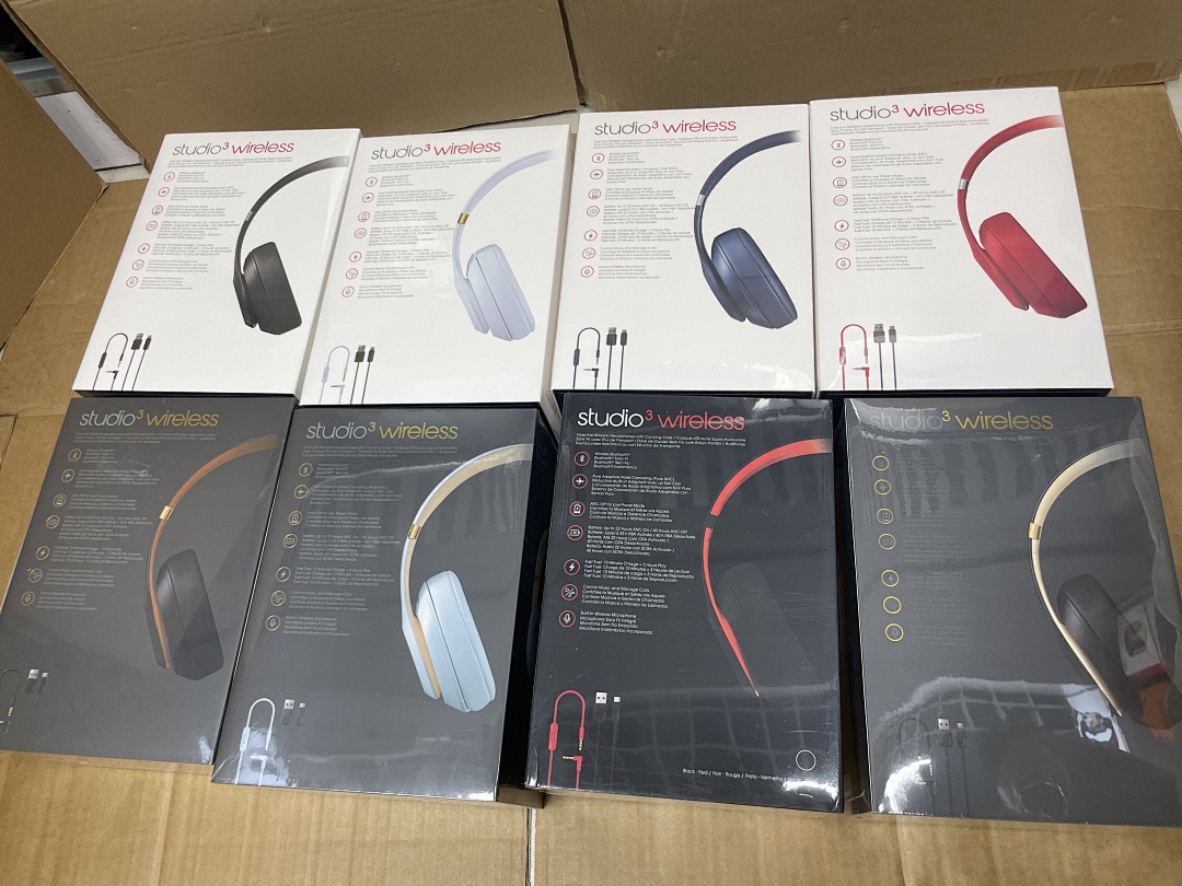 On Running Studio3 Wireless - Image 8