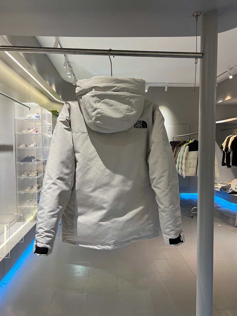 Christian Louboutin TNF Multi-Pocket Cargo Hooded Down Jacket - Image 12