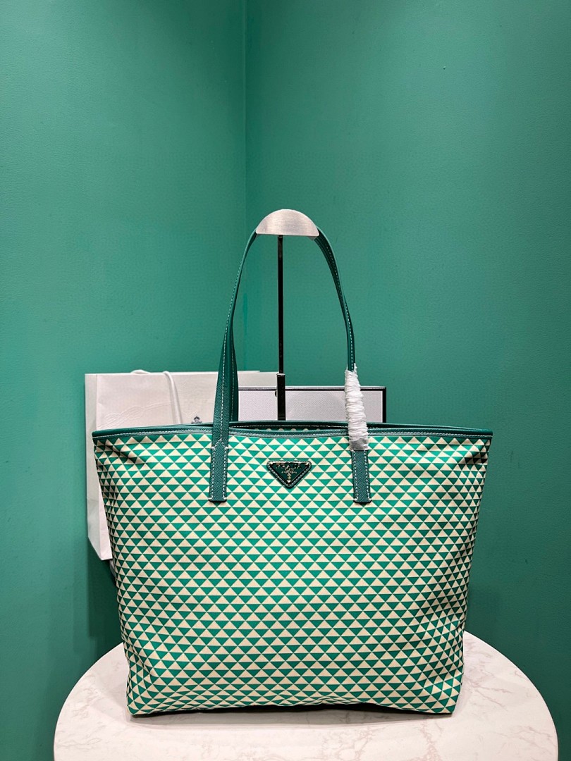 Bag P, photo 1