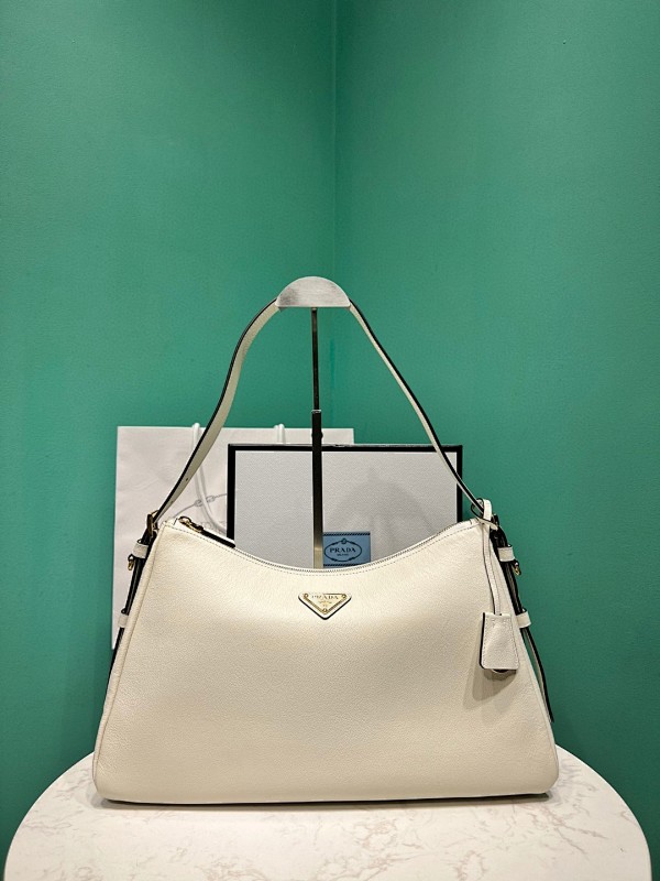 Bag P, photo 1