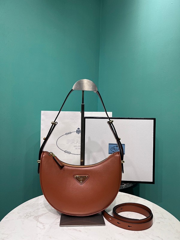 Bag P, photo 1