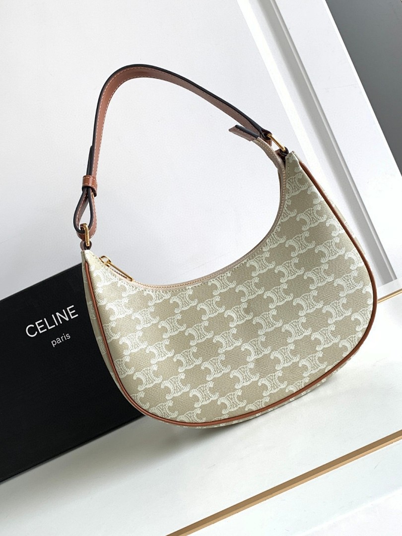 Bag C, photo 1