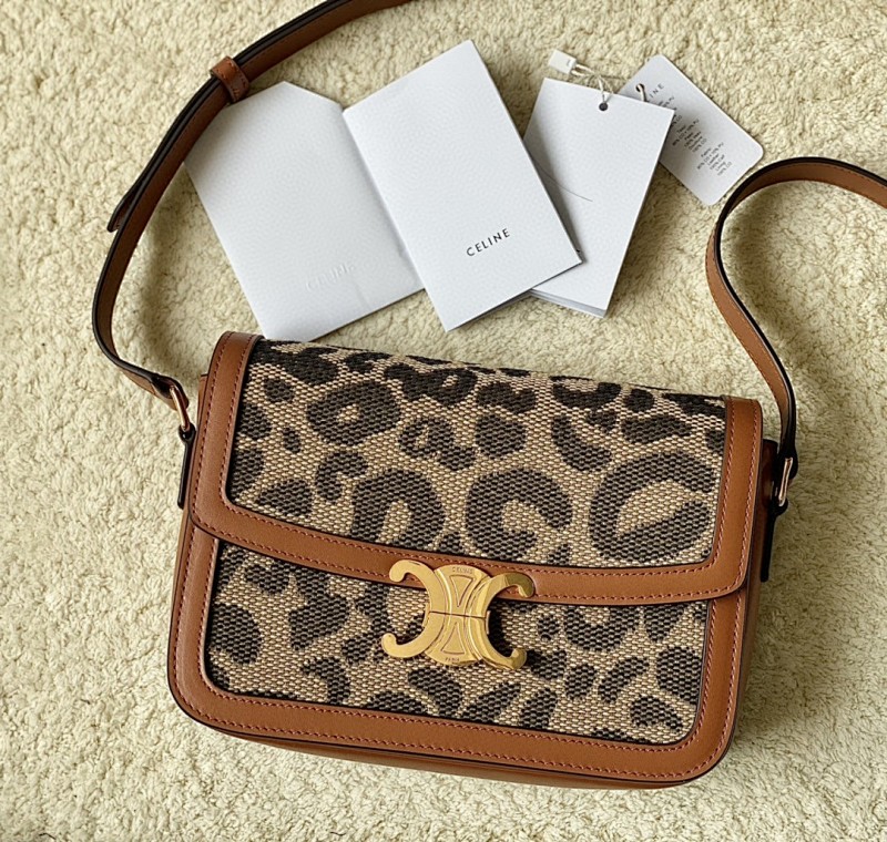 Bag C, photo 1