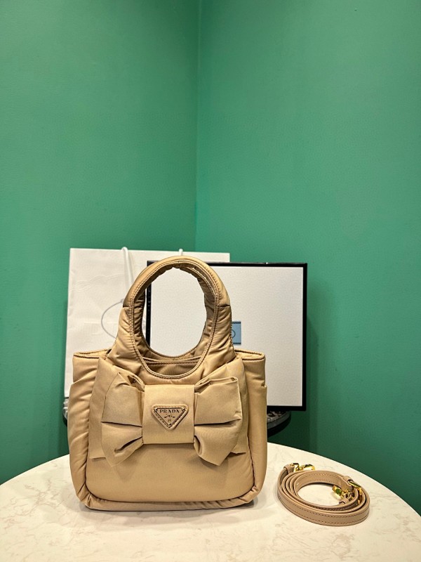 Bag P, photo 1