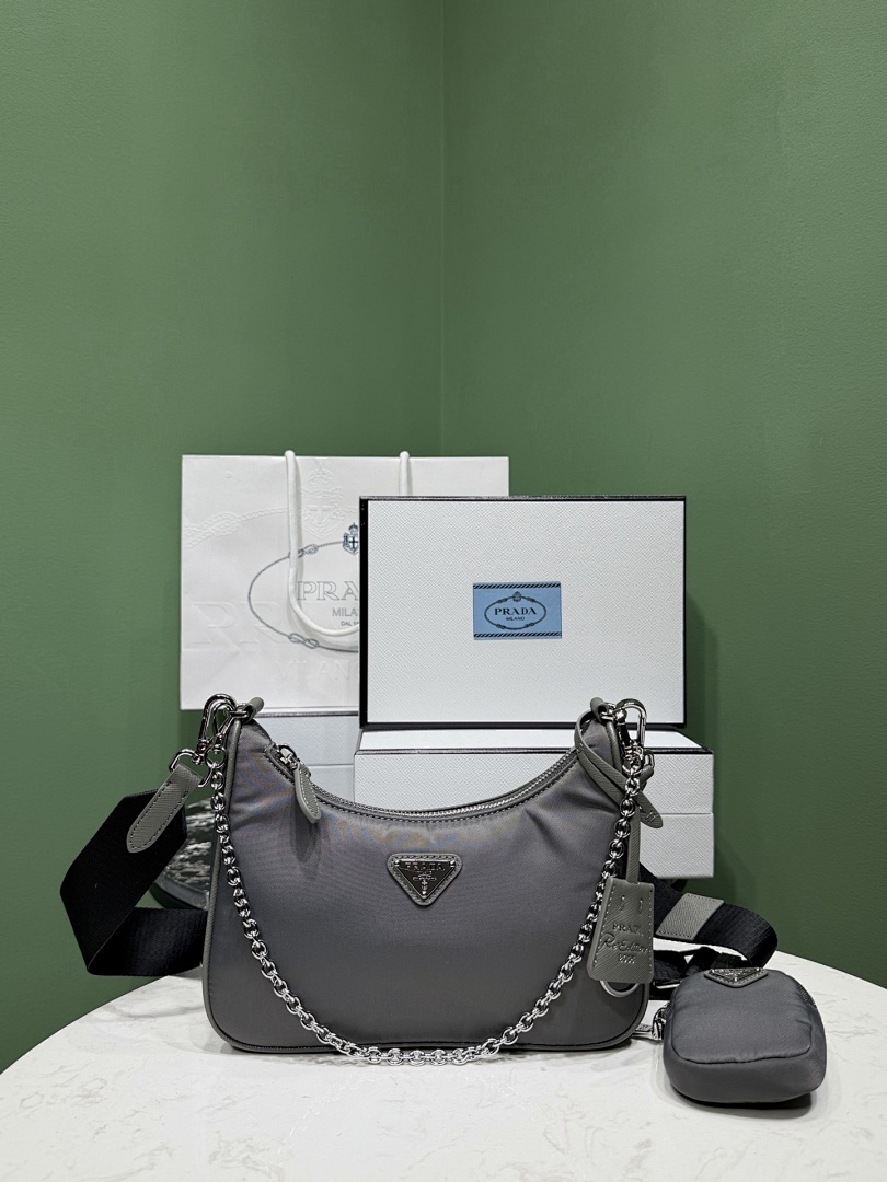 Bag P, photo 1