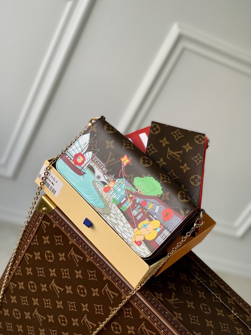 Bag 1, photo 1
