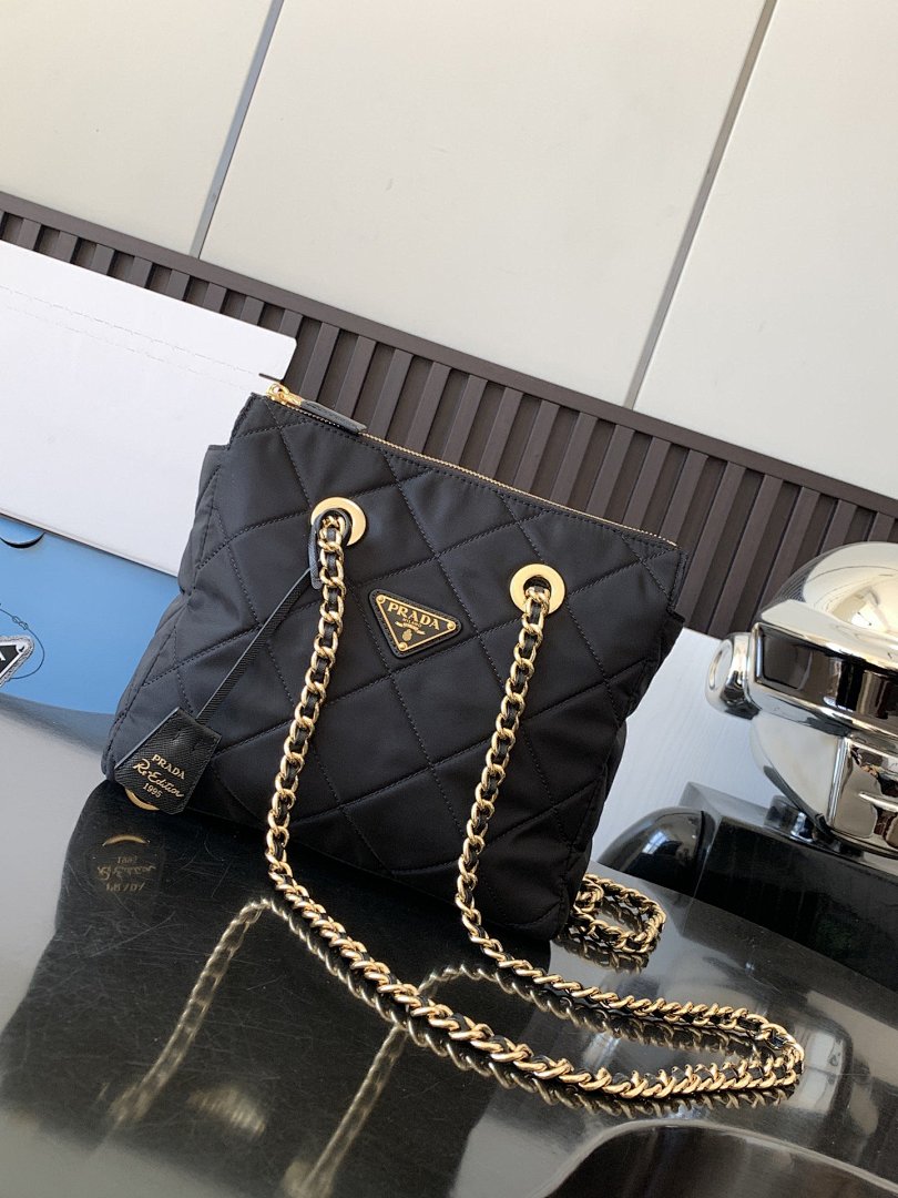 Bag P, photo 1